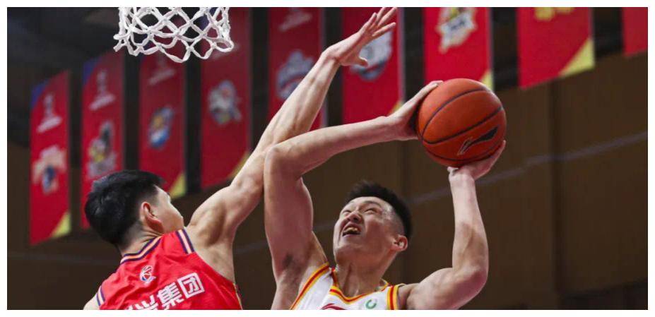 C罗巅峰对决，Rookie与80激战阿森纳分钟，出色防守胜负难料！