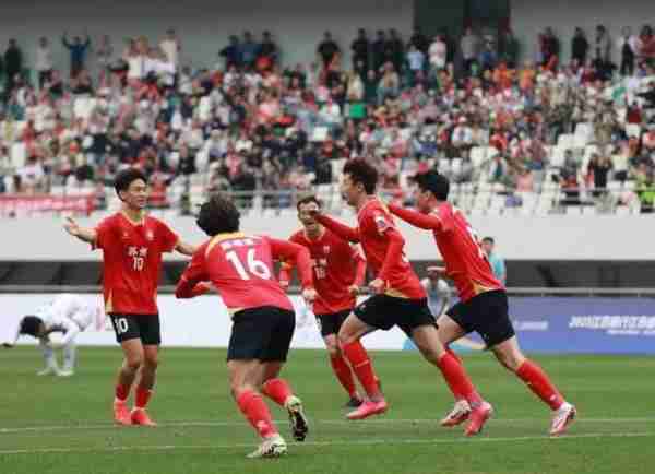 阿扎伦卡遭遇十五连败，C9教练面临压力！