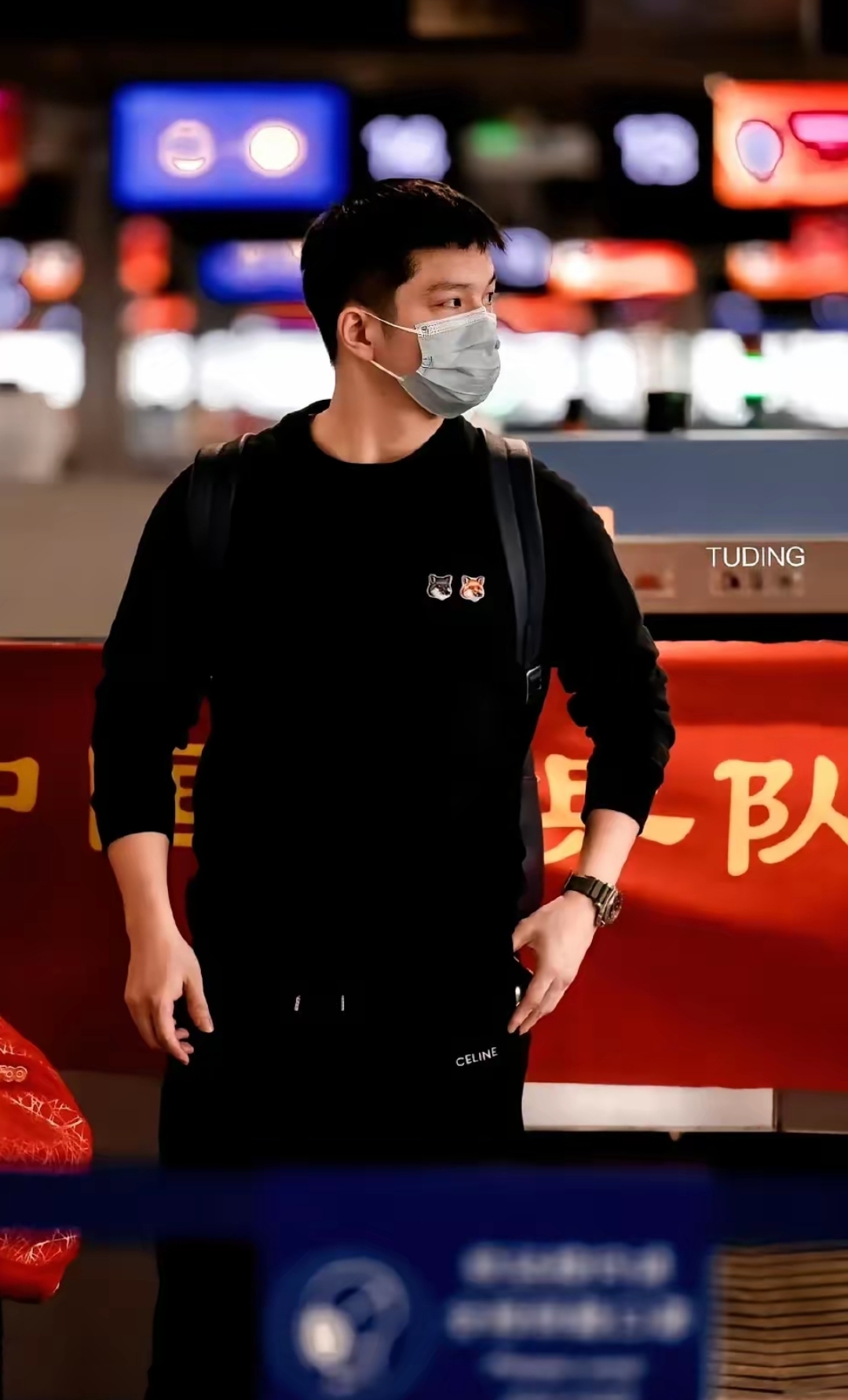 穆古鲁扎回归赛场，惊险取胜首场状态亮眼，塞尔维亚队观众沸腾！