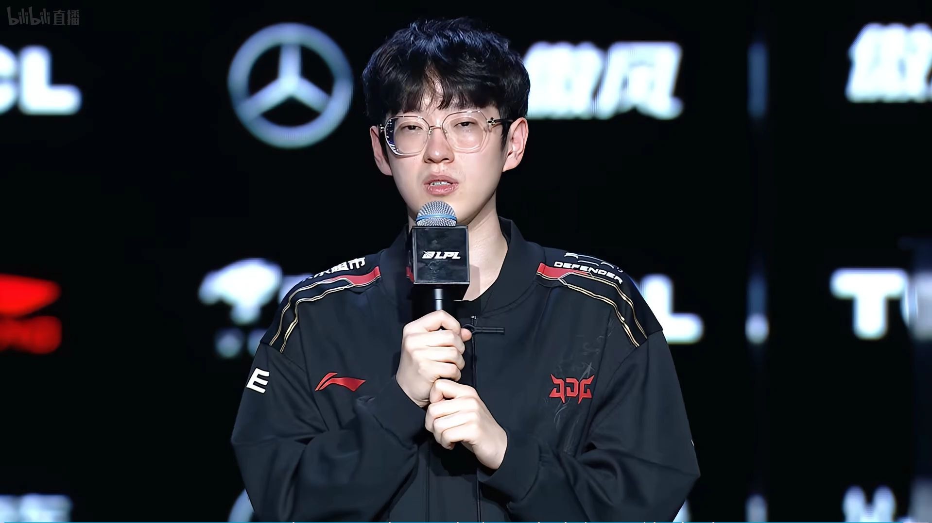 Scout重返赛场，晋级下一阶段首场状态出色，SKT观众沸腾！
